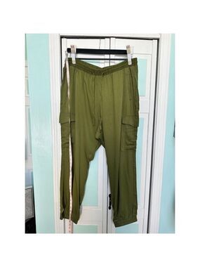 Size XXL New York and Company Linen Olive Army Green Cargo pants joggers NWT